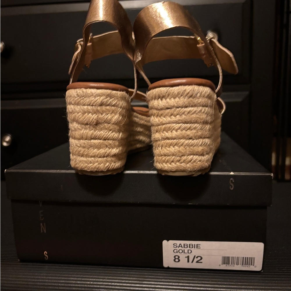 Steve Madden Metallic Gold Wedge Sandals - Picture 4 of 5